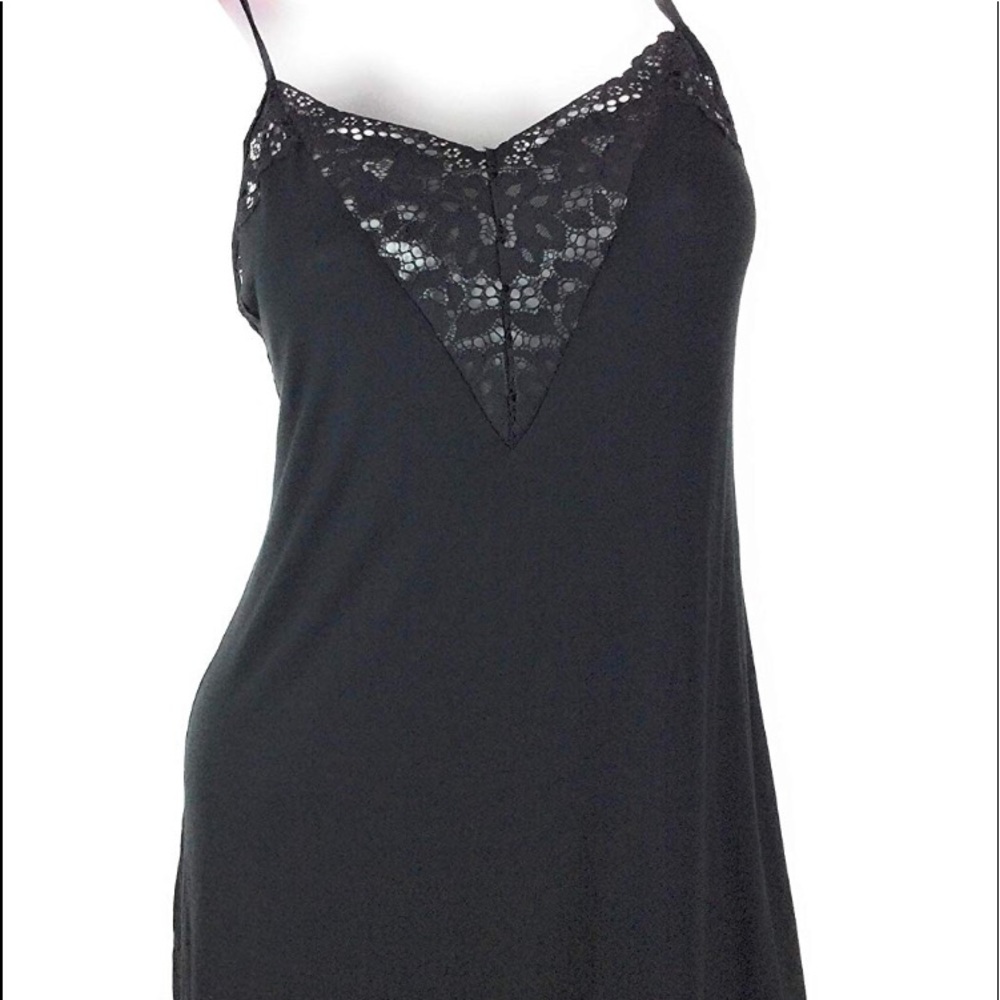 Body By Victoria lace front slip